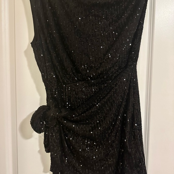 SEQUIN HOLIDAY DRESS - Picture 4 of 4